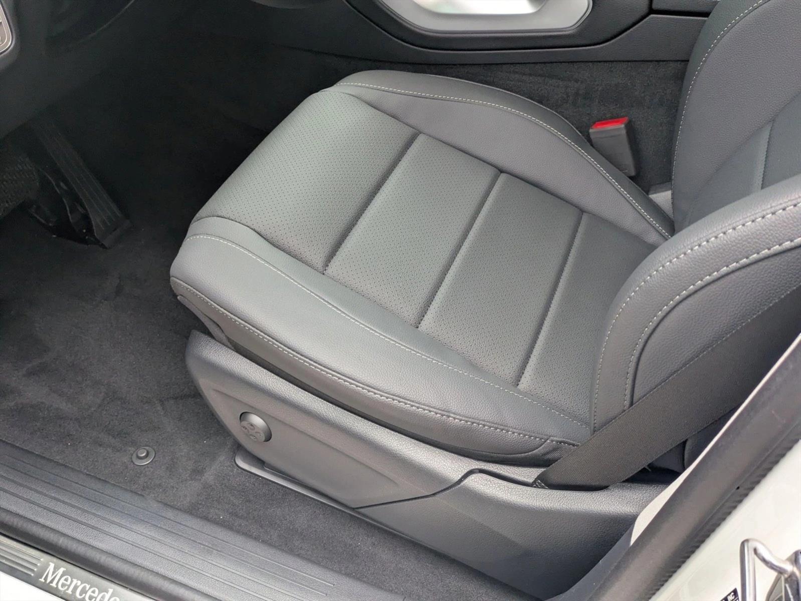 2026 Mercedes Benz GLE 350 photo 2