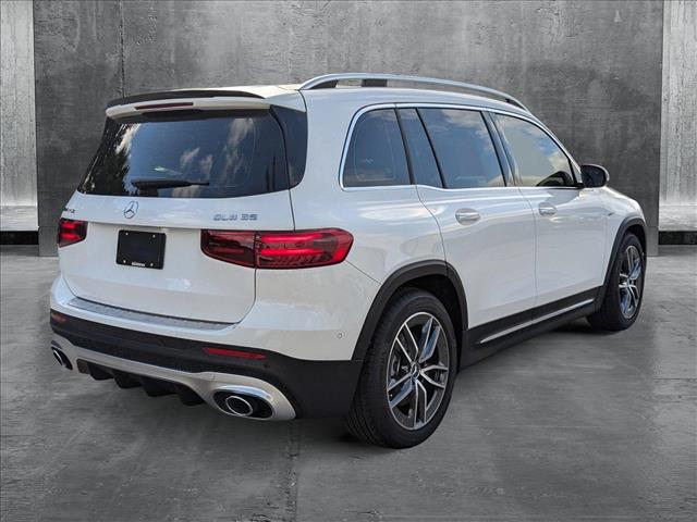 2025 Mercedes Benz GLB AMG 35 4MATIC photo 2