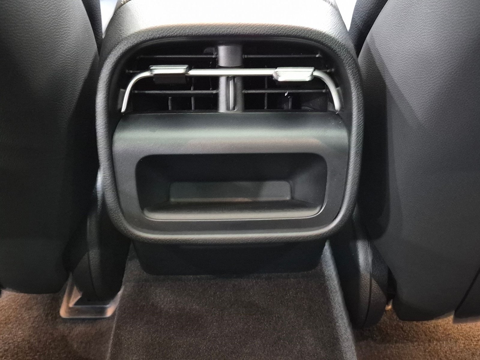 2026 Mercedes-Benz E-Class E350 - Photo 18