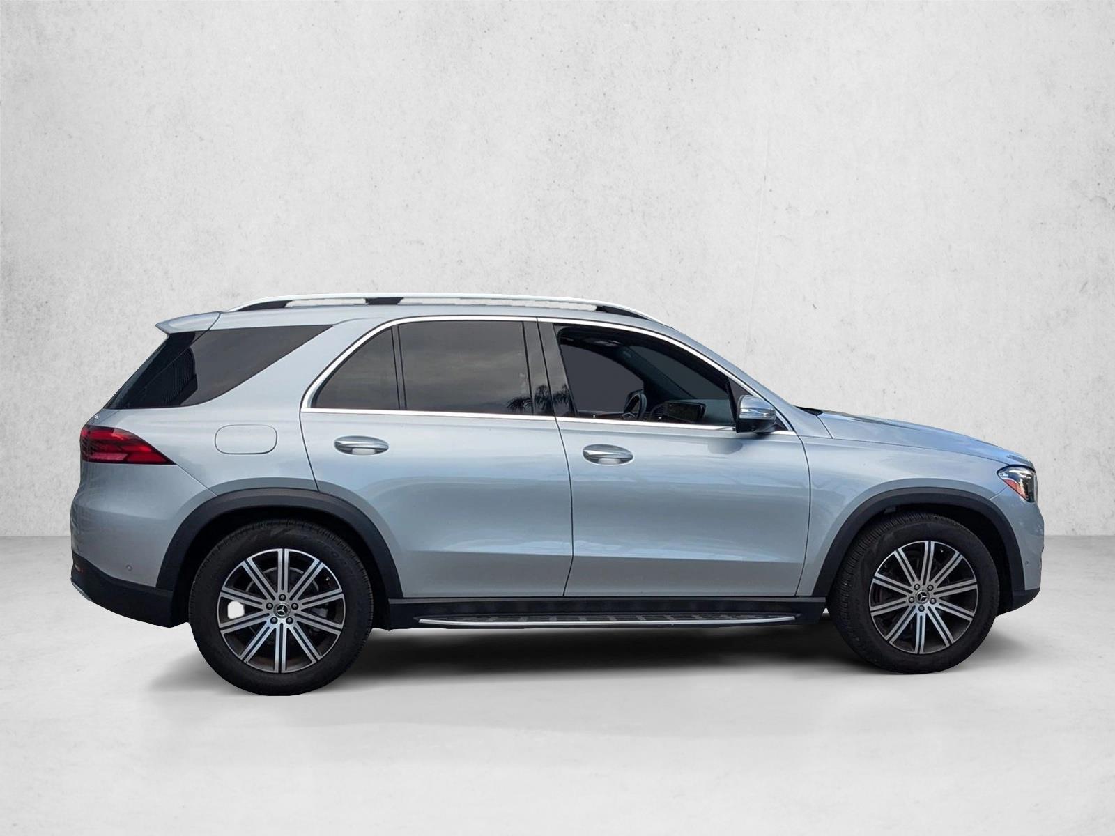 2024 Mercedes Benz GLE 4MATIC photo 4