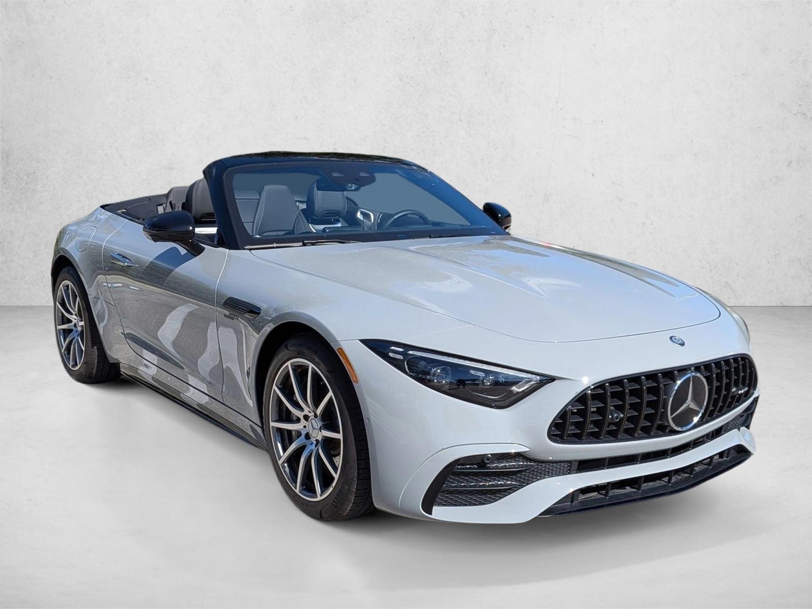 2023 Mercedes Benz SL AMG 43 photo 3