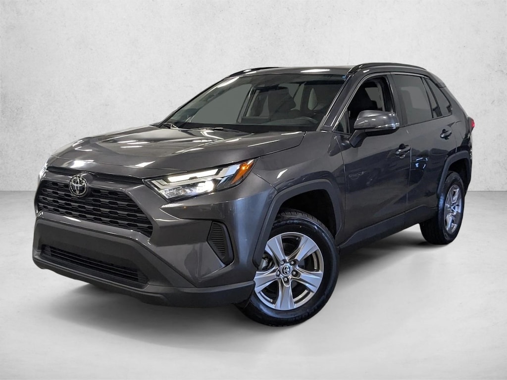 Used 2022 Toyota RAV4 XLE SUV