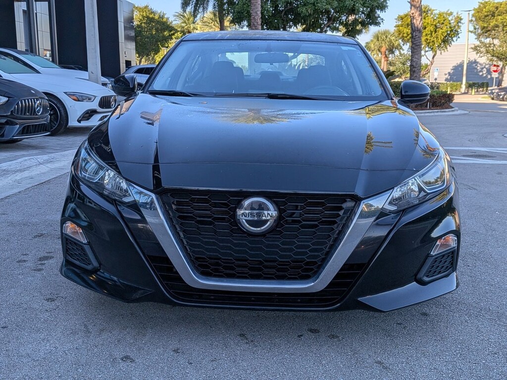 Used 2020 Nissan
