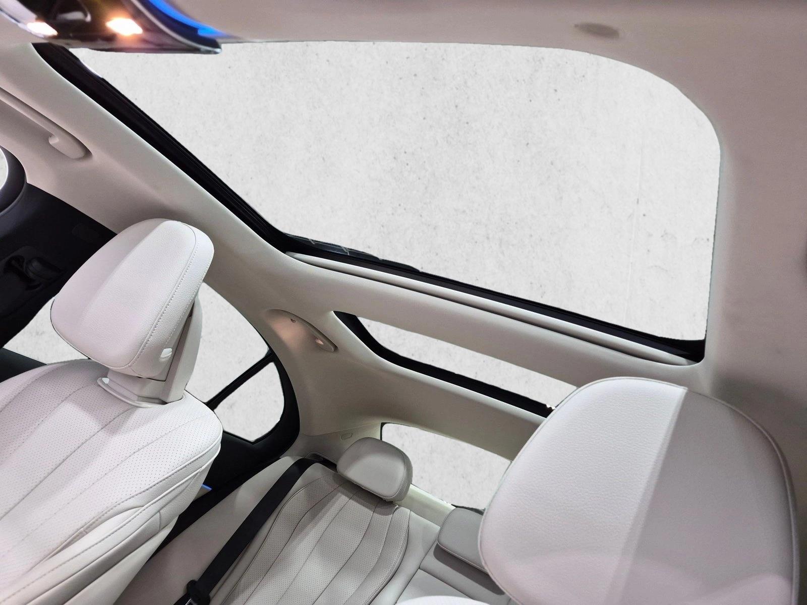 2026 Mercedes-Benz E-Class E350 - Photo 16
