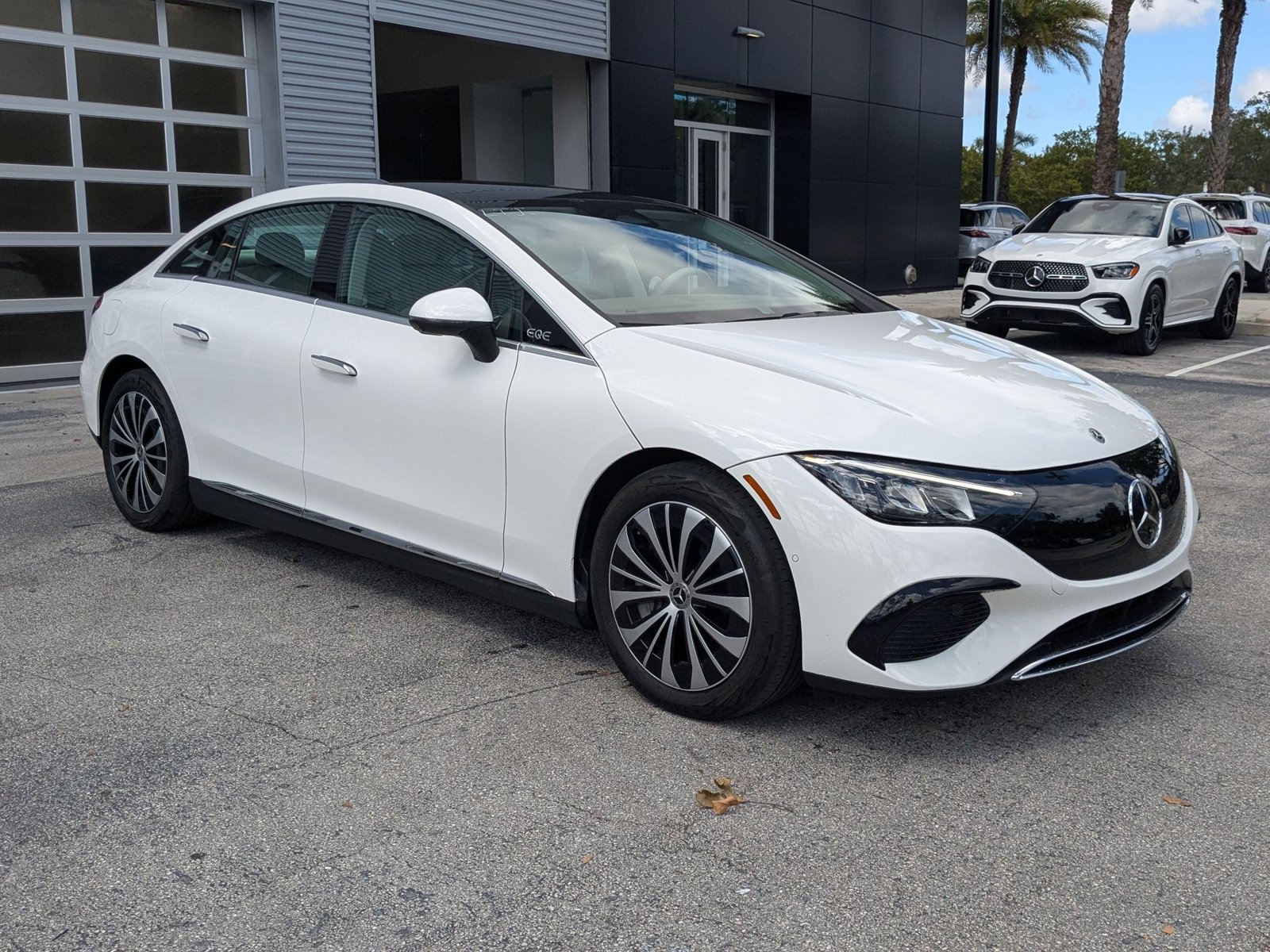 2023 Mercedes Benz EQE Sedan 350 photo 3