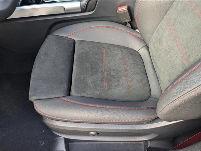 2025 Mercedes Benz GLB AMG 35 4MATIC photo 4