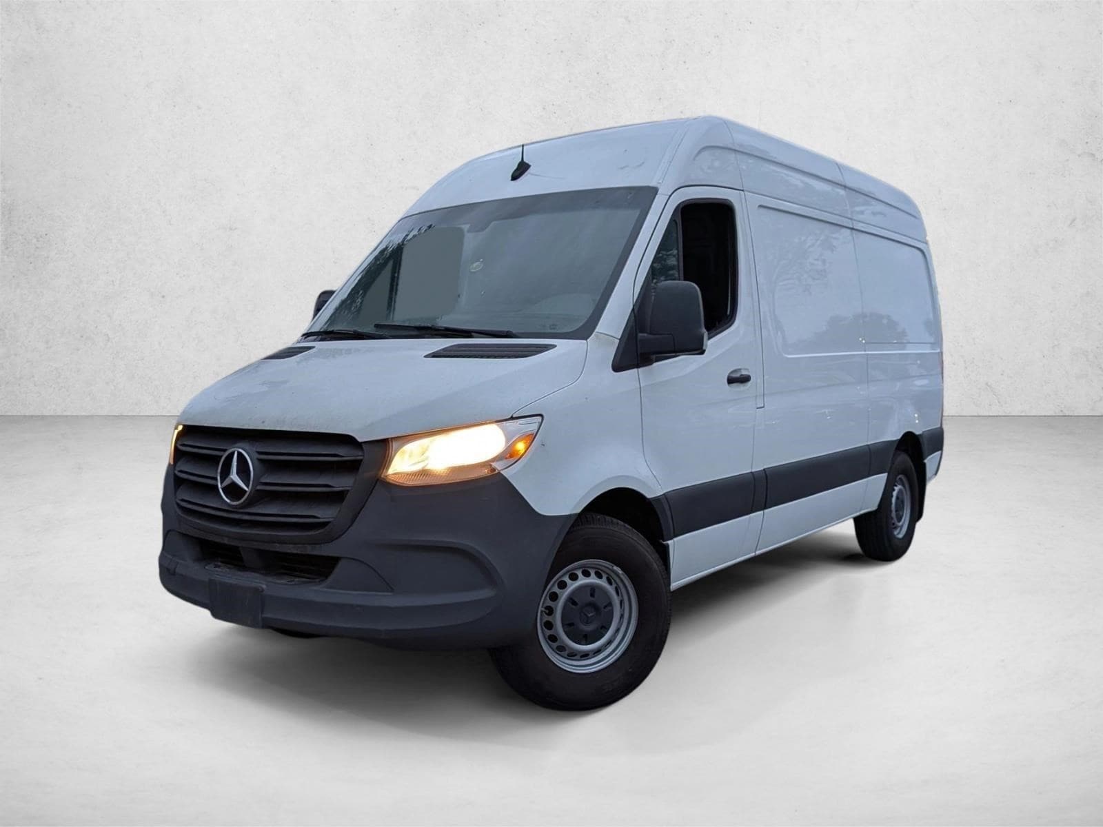 2022 Mercedes-Benz Sprinter Cargo Van Base's photo
