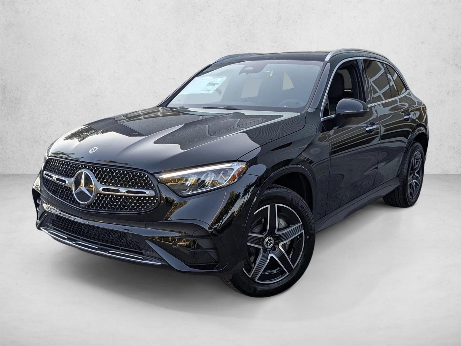 2026 Mercedes-Benz GLC Base's photo