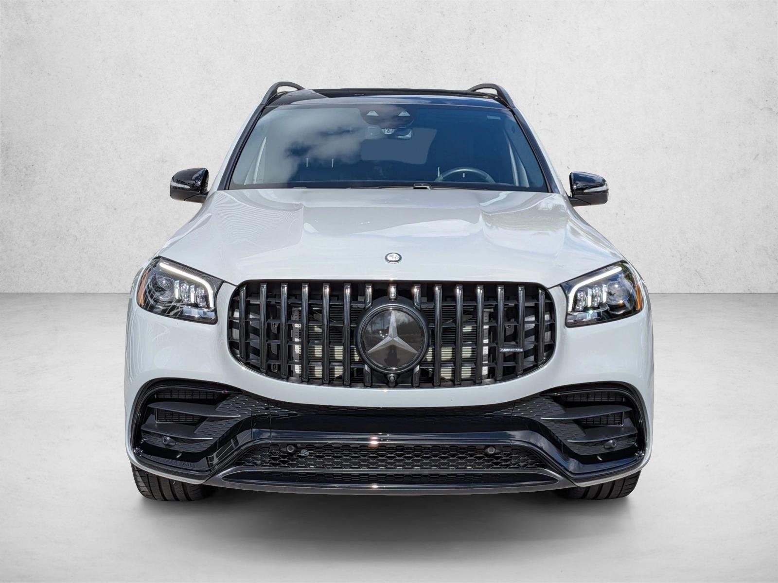 2025 Mercedes Benz GLS 4MATIC photo 2