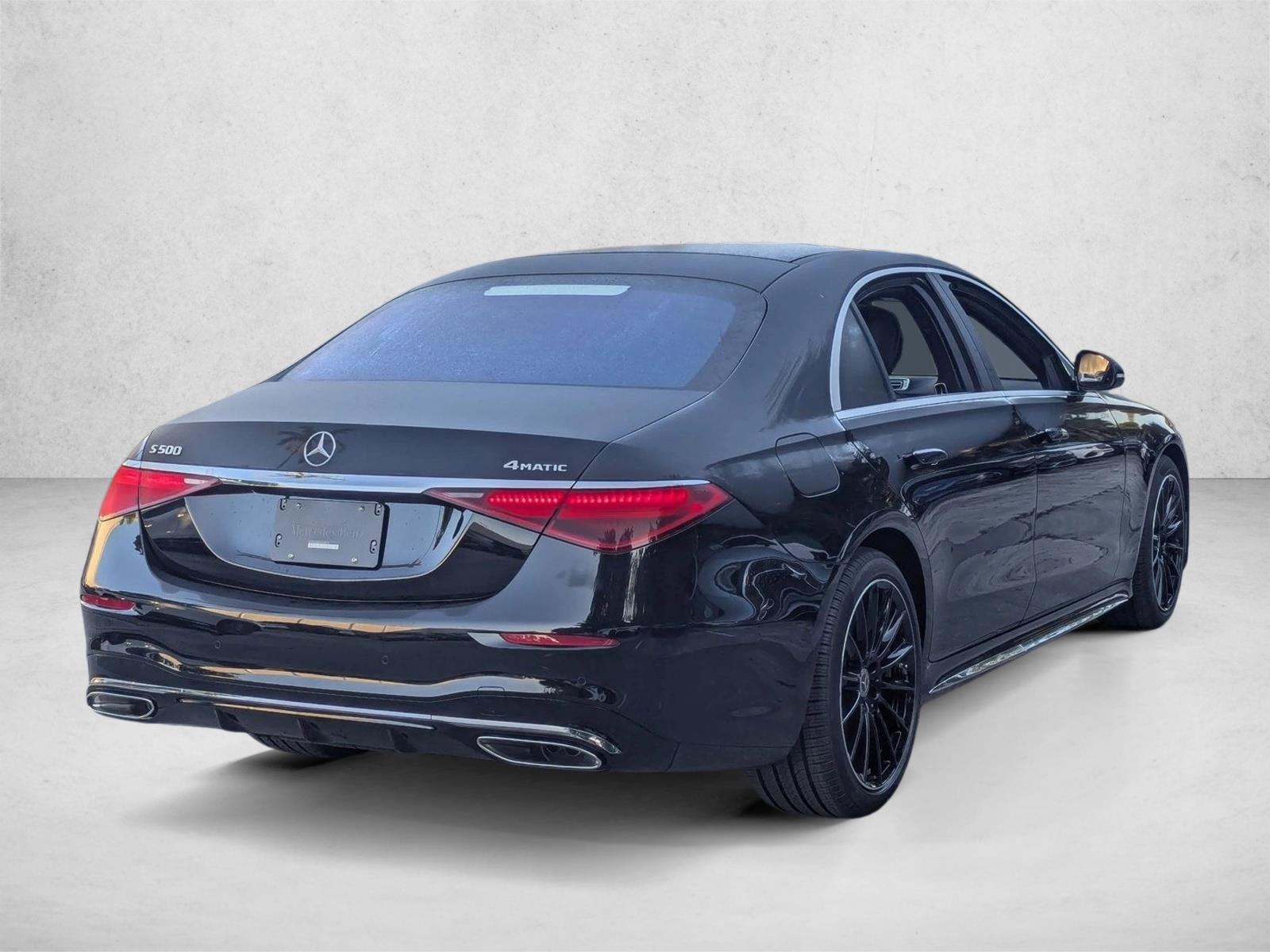 2026 Mercedes Benz S 500 4MATIC photo 2