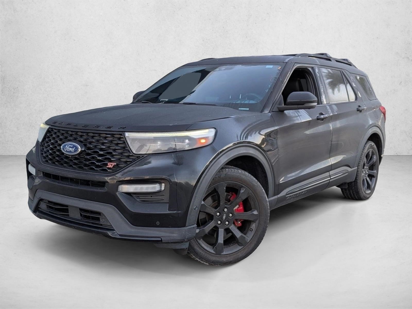 2020 Ford Explorer ST's photo