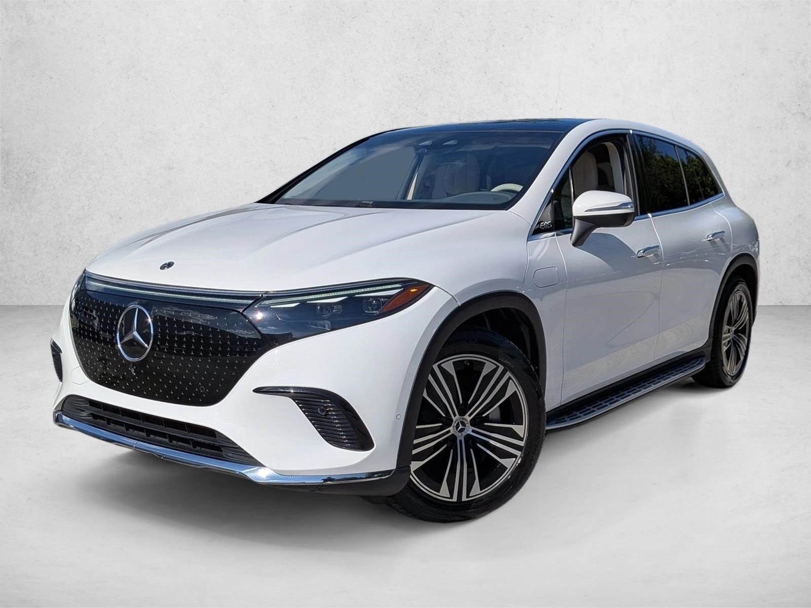 2024 Mercedes-Benz EQS SUV Base's photo