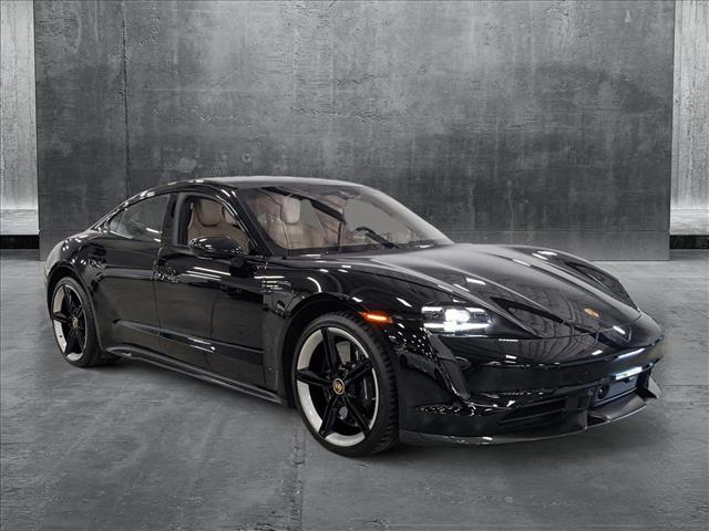 2021 Porsche Taycan Turbo S photo 3