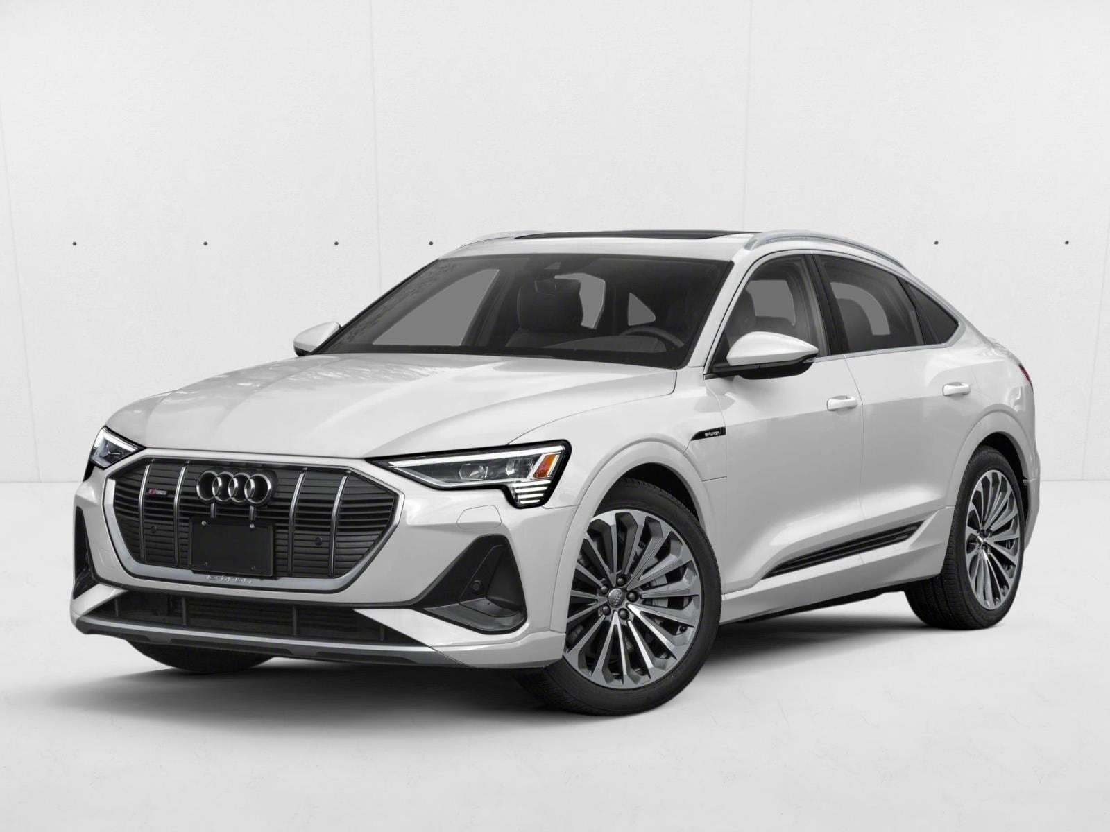 2022 Audi e-tron 95 kWh Premium Plus quattro's photo
