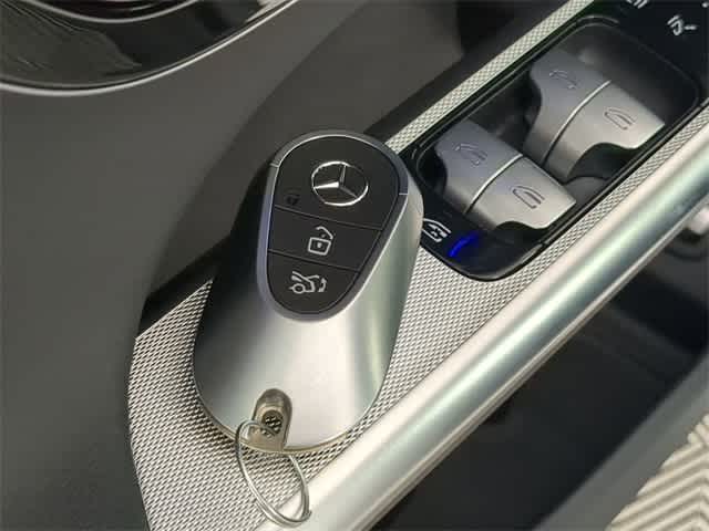 Thumbnail: 2026 Mercedes-Benz GLC - 35