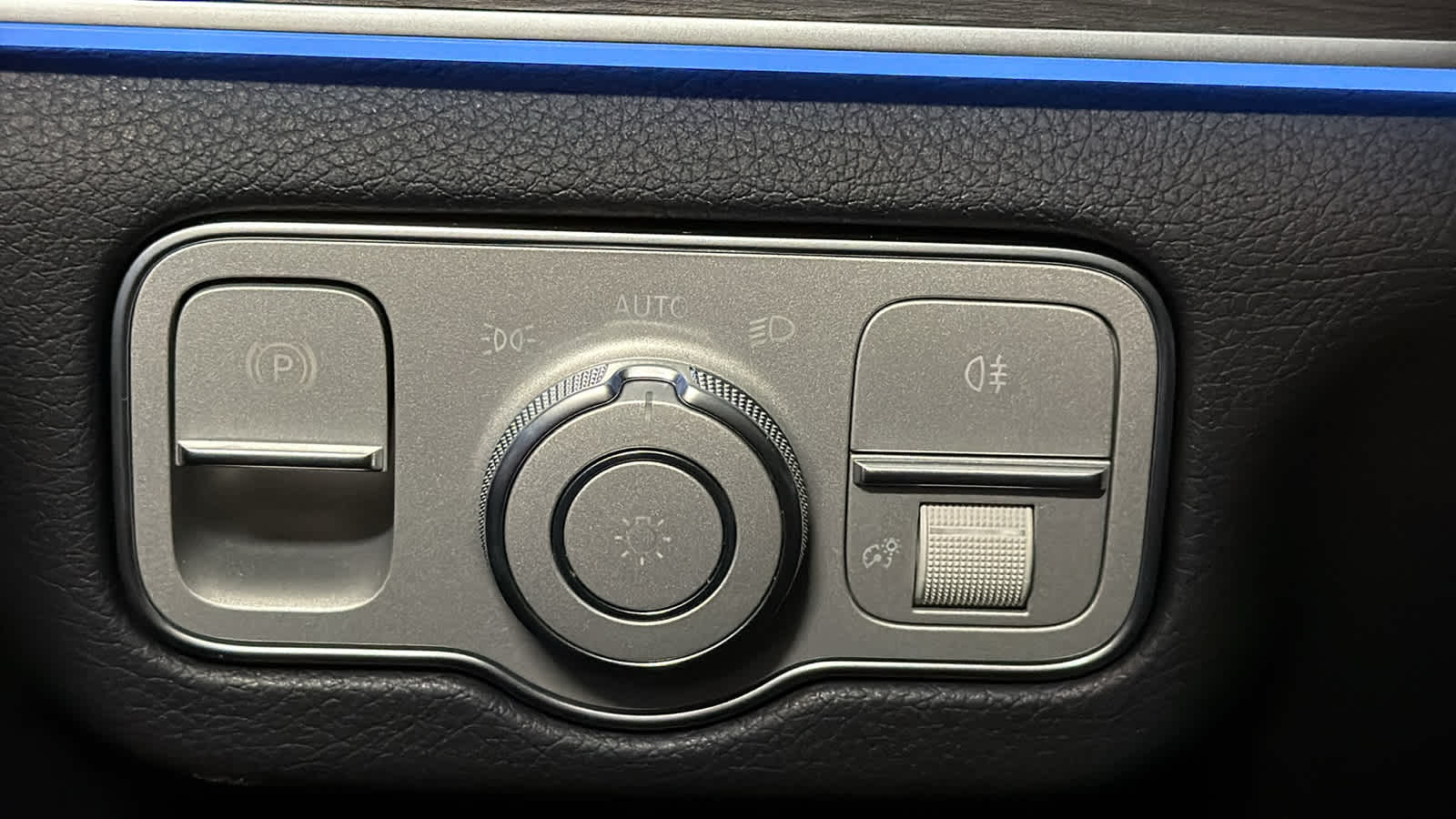 Thumbnail: 2025 Mercedes-Benz GLS - 18