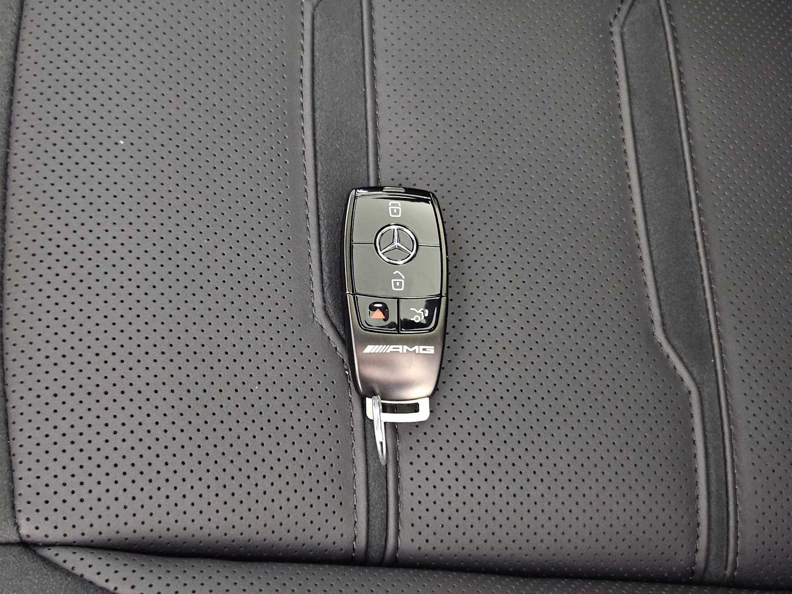 Thumbnail: 2025 Mercedes-Benz GLE - 42