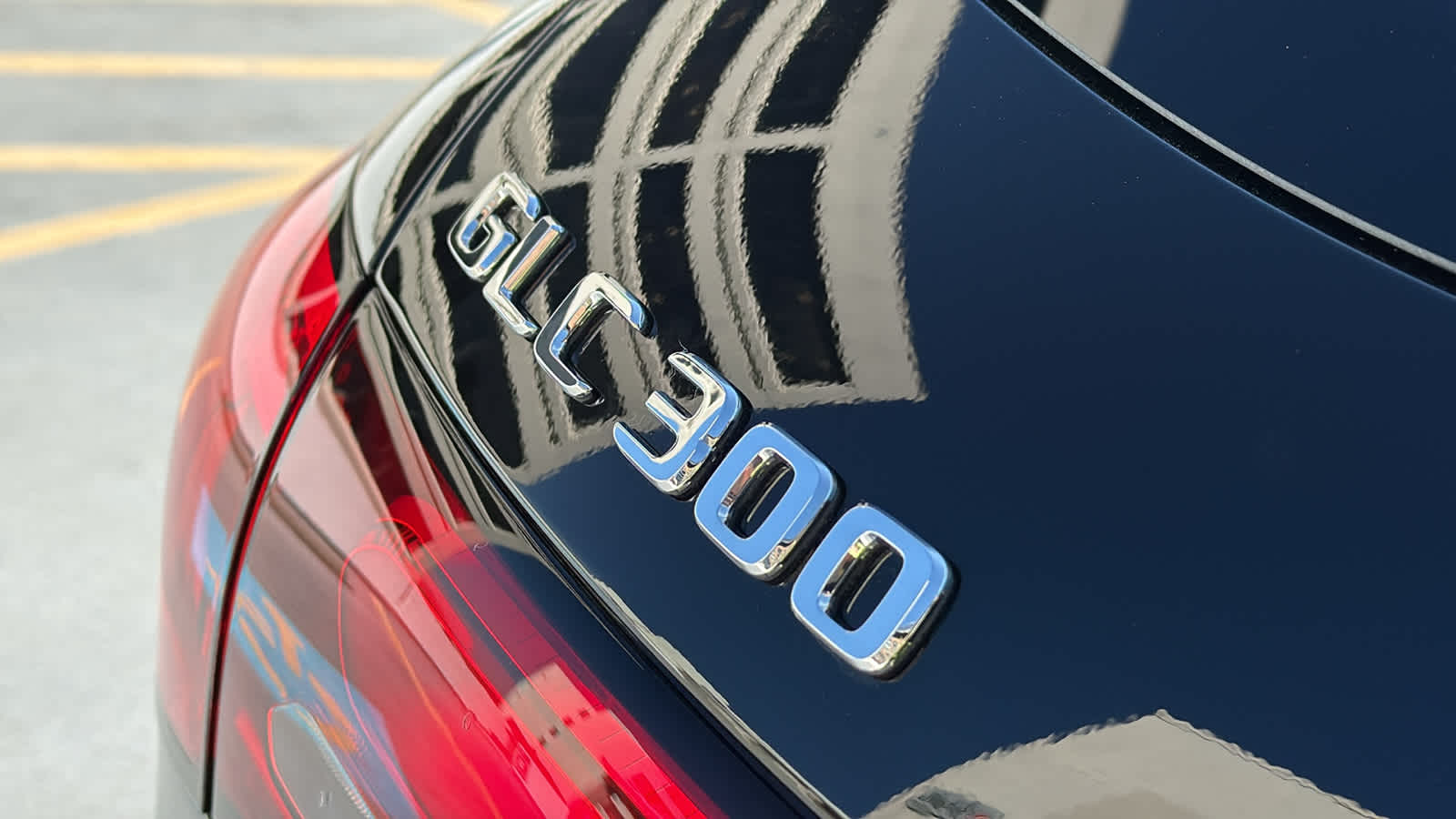 Thumbnail: 2026 Mercedes-Benz GLC - 10