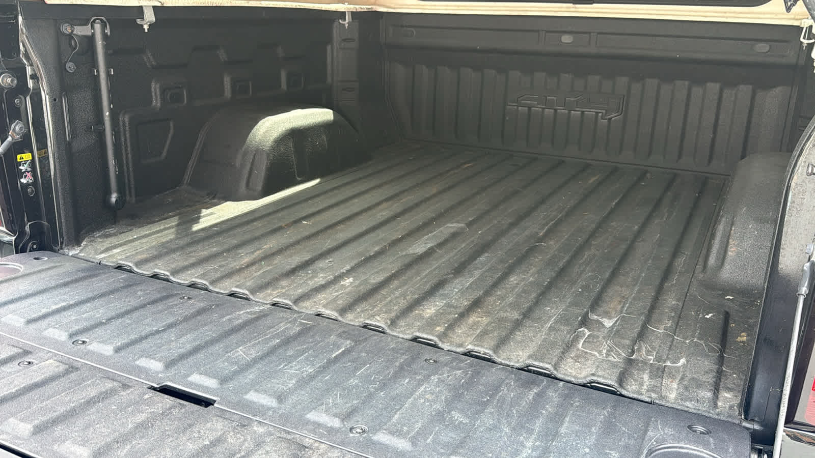 Thumbnail: 2021 GMC Sierra 1500 - 32