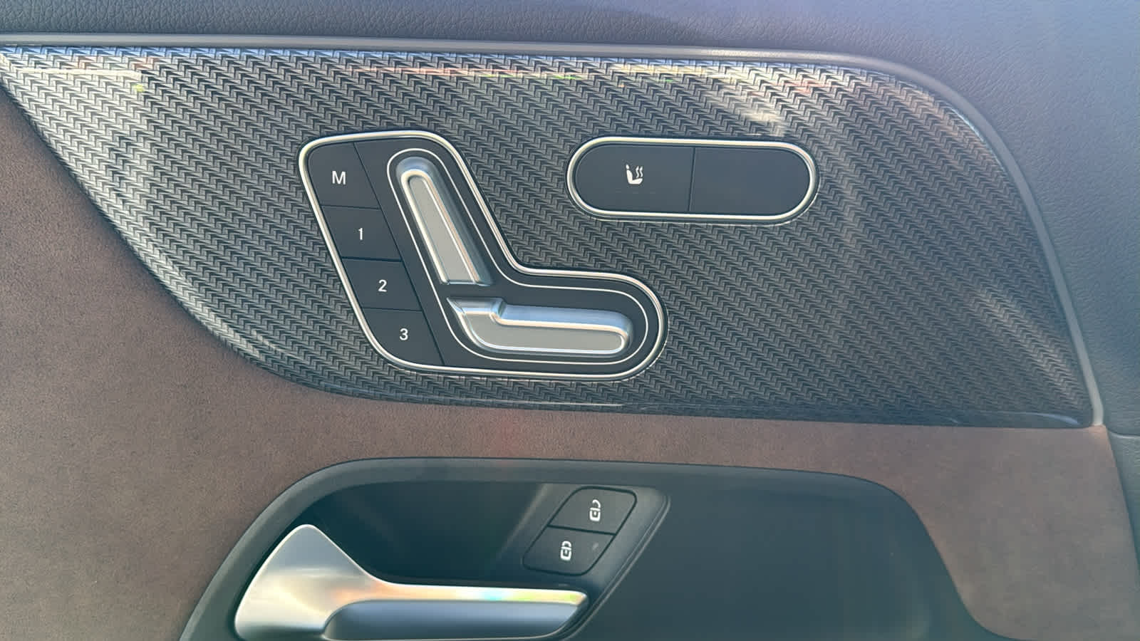 Thumbnail: 2026 Mercedes-Benz GLA - 17