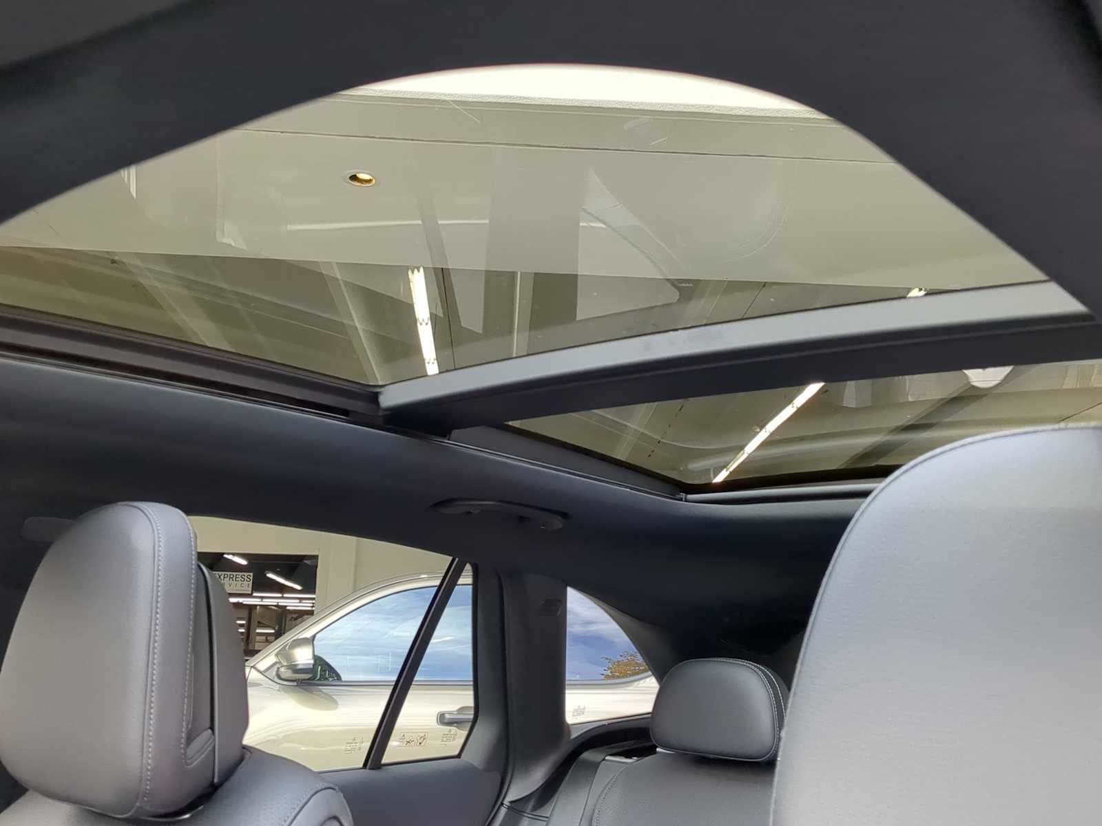 Thumbnail: 2026 Mercedes-Benz GLC - 19