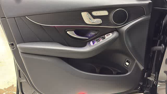 Thumbnail: 2022 Mercedes-Benz GLC - 14