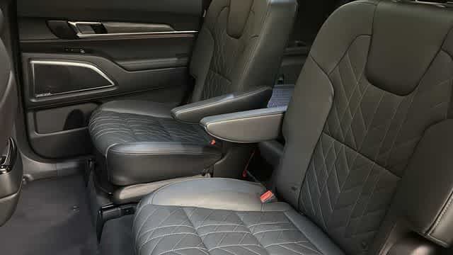 Thumbnail: 2024 Kia Telluride - 30