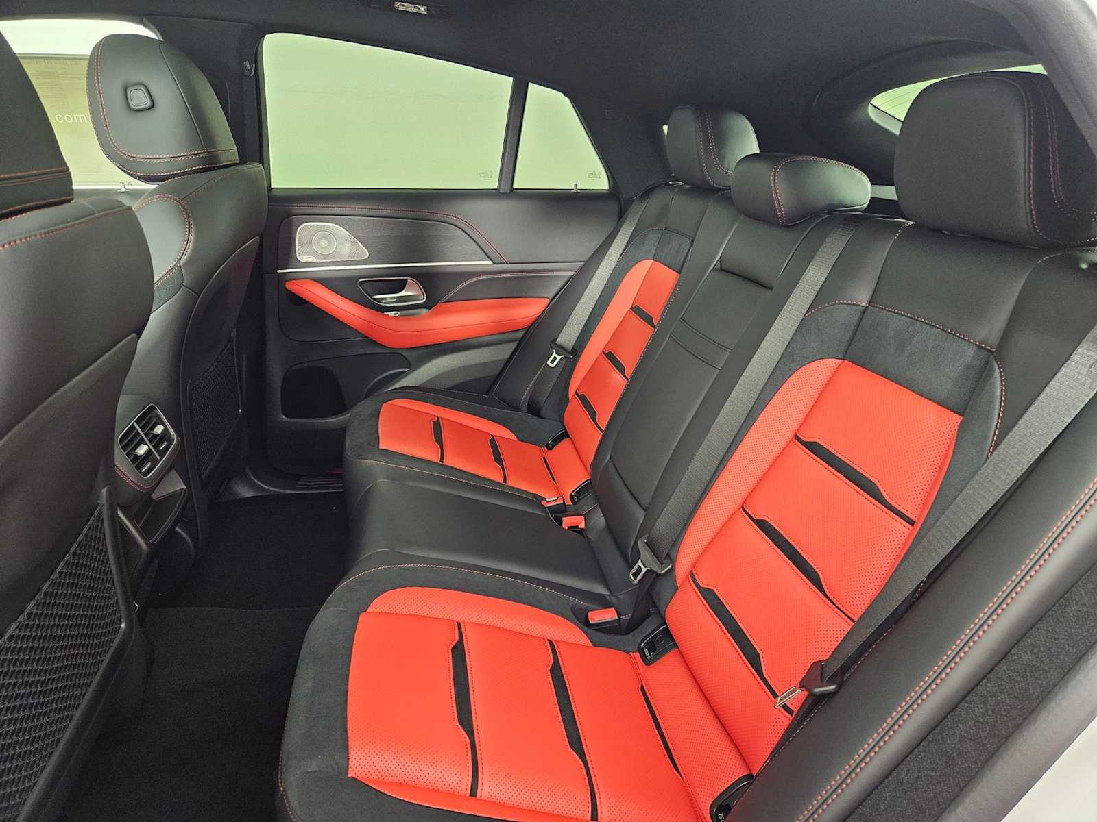 Thumbnail: 2025 Mercedes-Benz GLE - 20