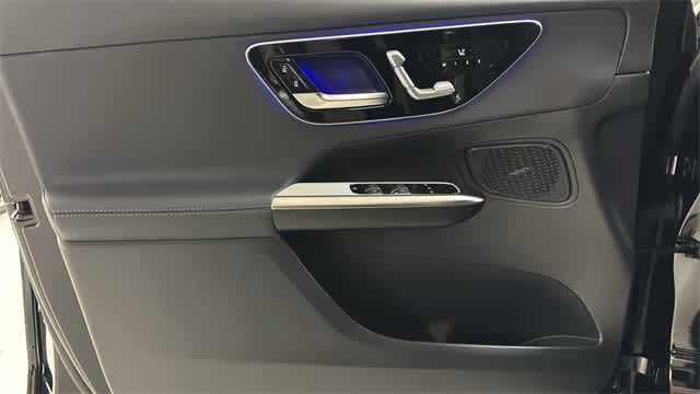 Thumbnail: 2025 Mercedes-Benz GLC - 13