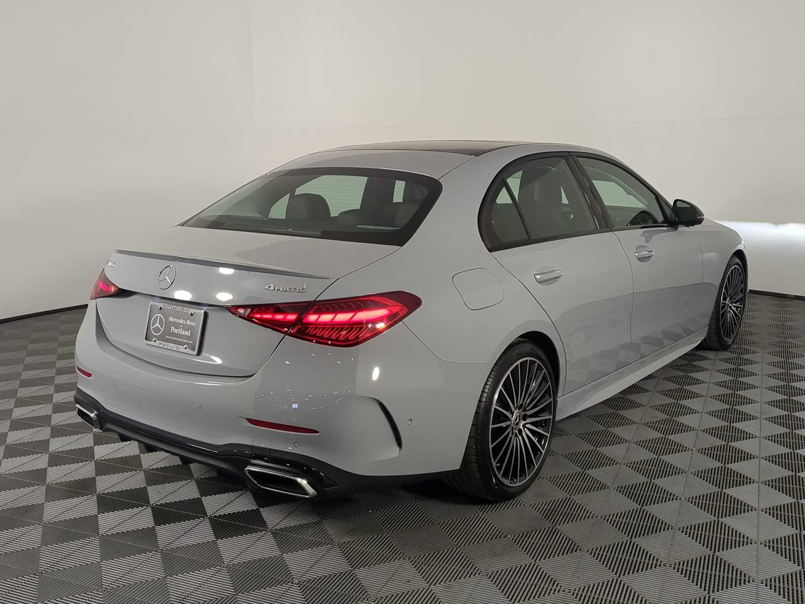 Thumbnail: 2025 Mercedes-Benz C-Class - 5