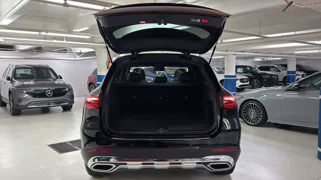 Thumbnail: 2026 Mercedes-Benz GLC - 7