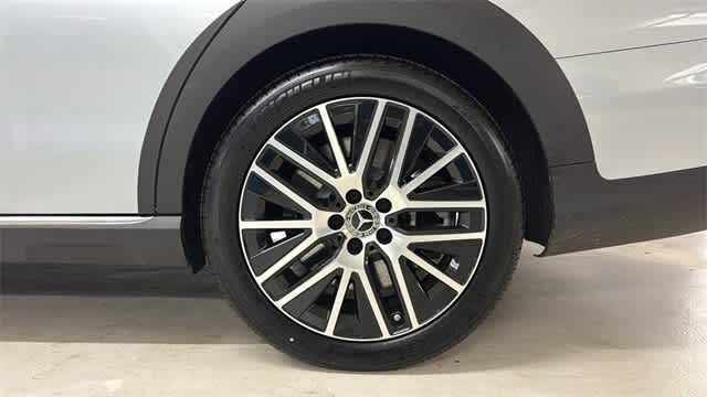 Thumbnail: 2023 Mercedes-Benz E-Class - 13