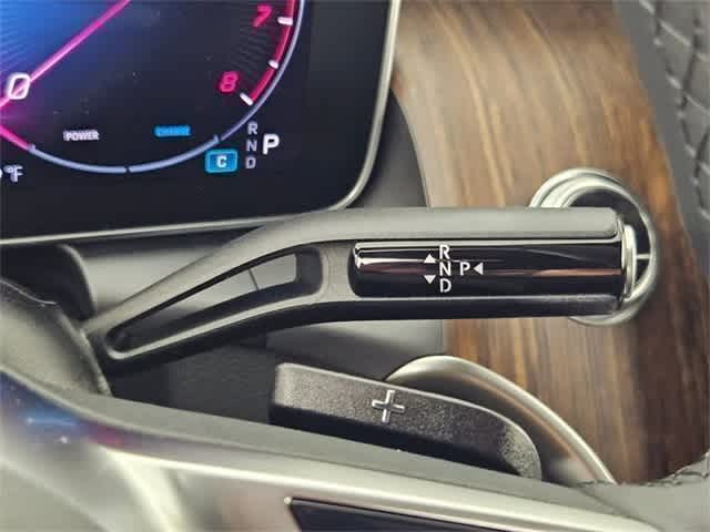 Thumbnail: 2025 Mercedes-Benz GLC - 26