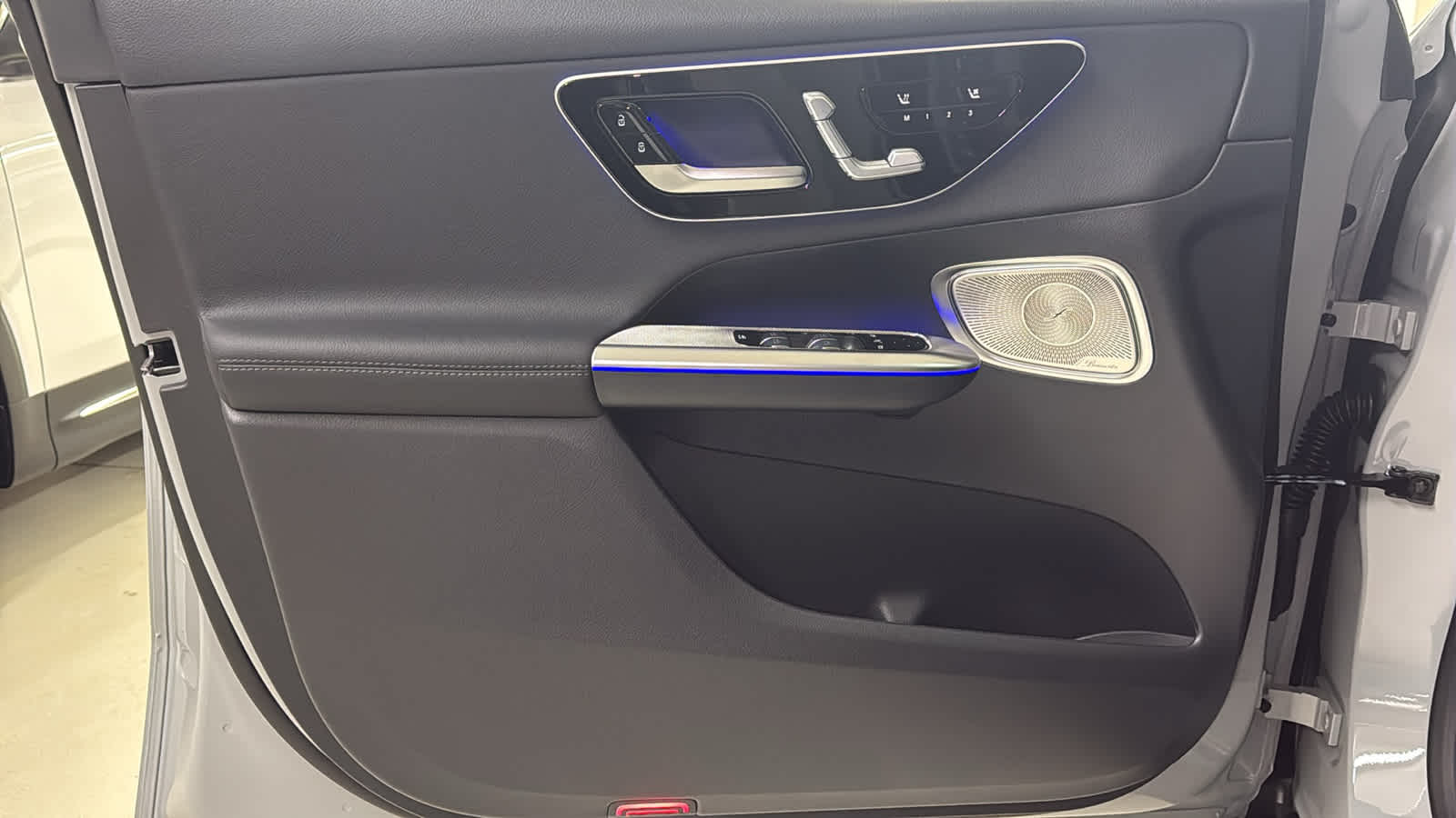 Thumbnail: 2026 Mercedes-Benz GLC - 16