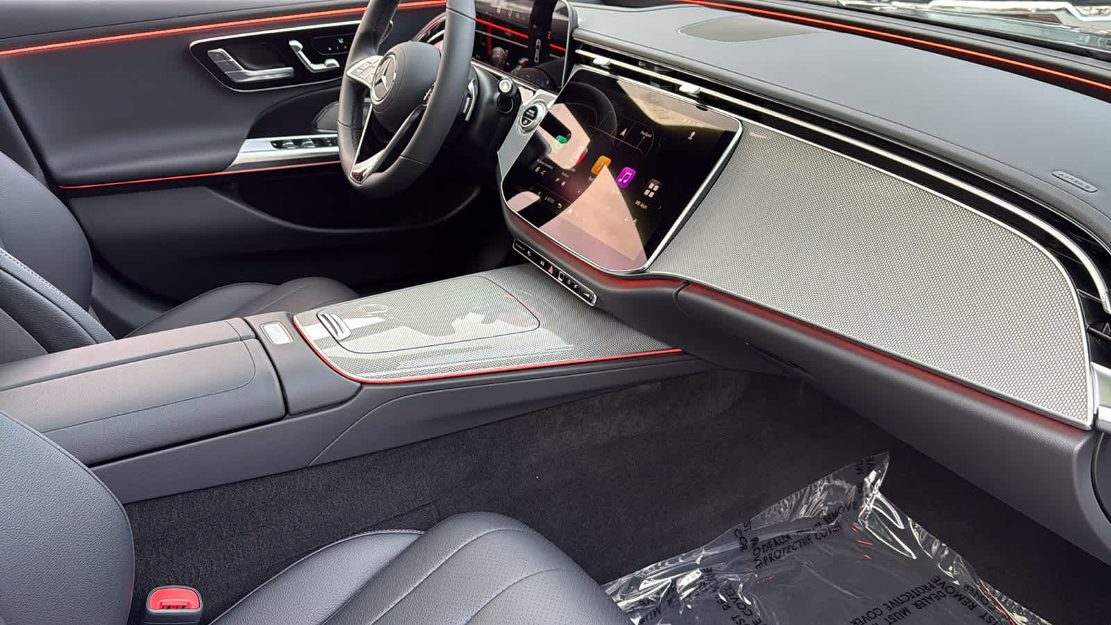 Thumbnail: 2026 Mercedes-Benz E-Class - 35