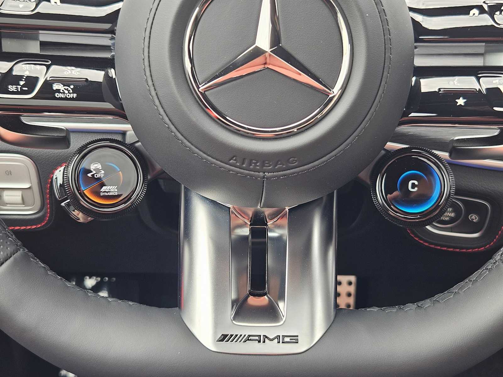 Thumbnail: 2025 Mercedes-Benz GLE - 38