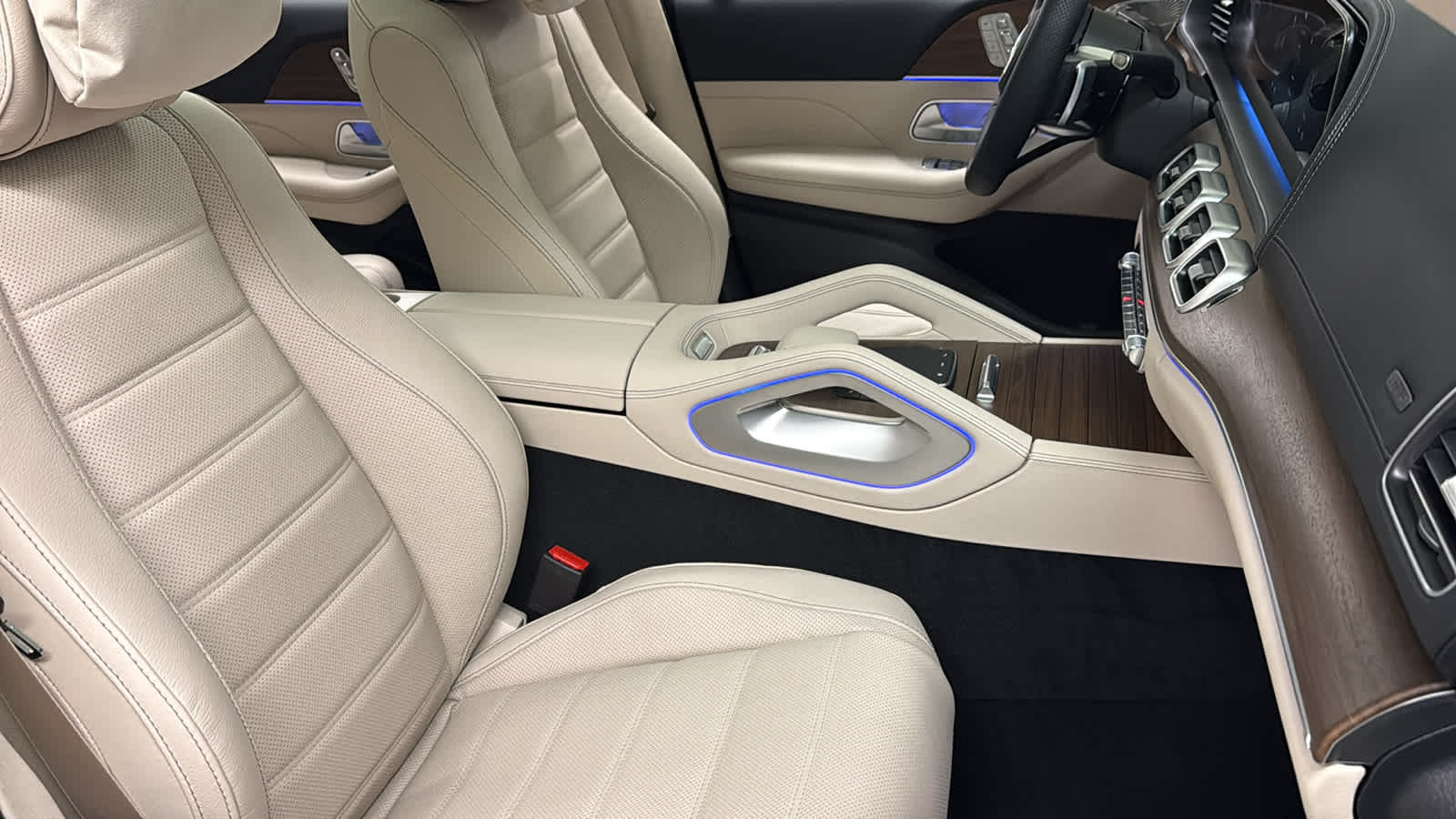 Thumbnail: 2026 Mercedes-Benz GLS - 36