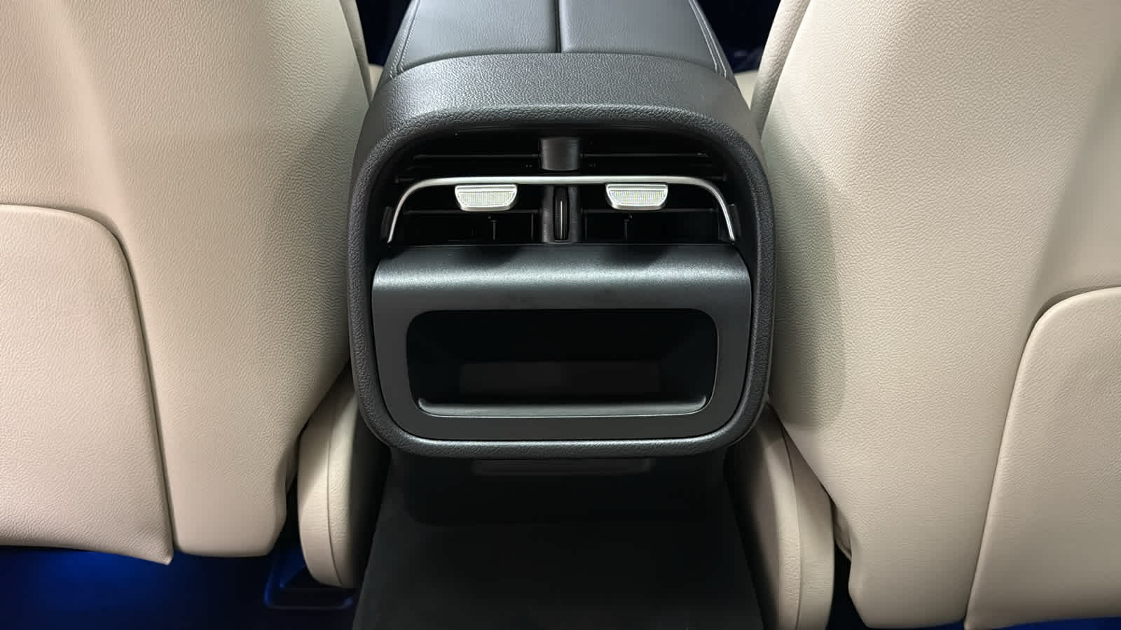 Thumbnail: 2026 Mercedes-Benz E-Class - 29