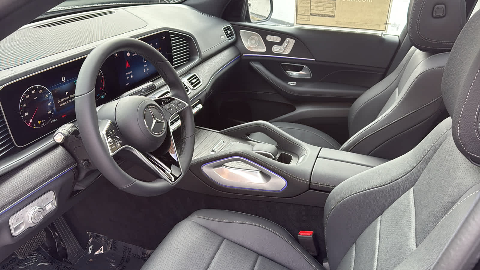 Thumbnail: 2026 Mercedes-Benz GLE - 26