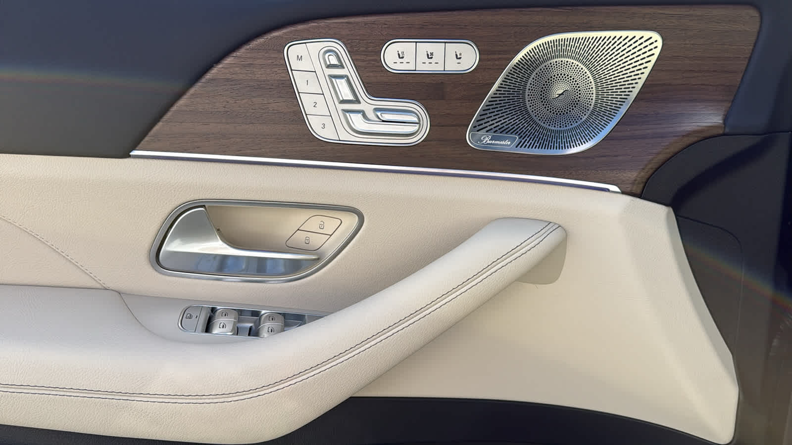 Thumbnail: 2026 Mercedes-Benz GLE - 18