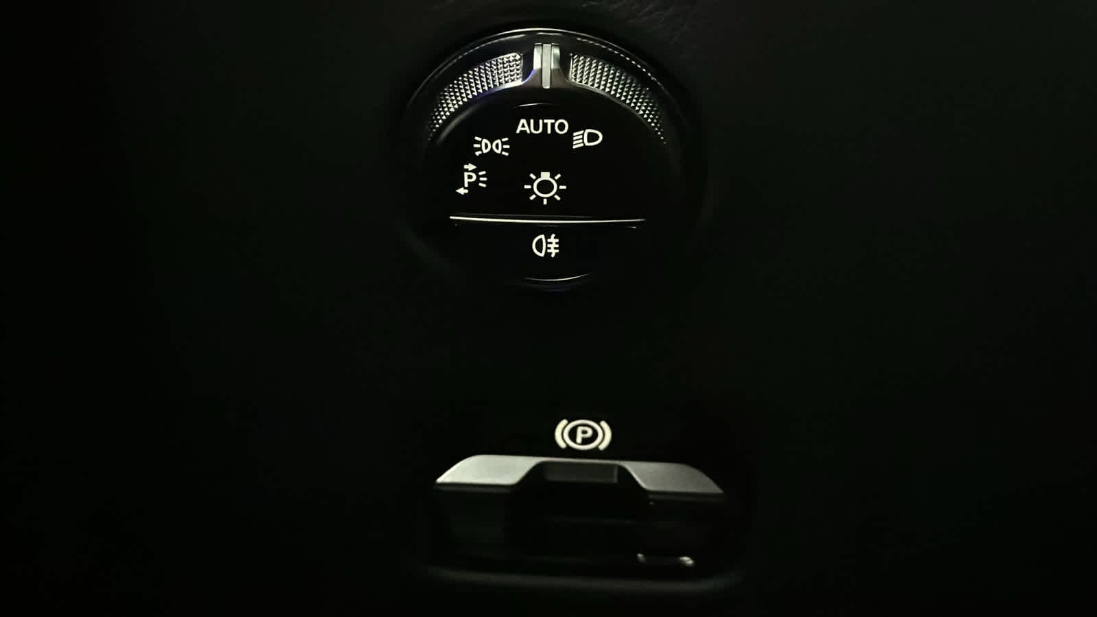 Thumbnail: 2026 Mercedes-Benz GLC - 18