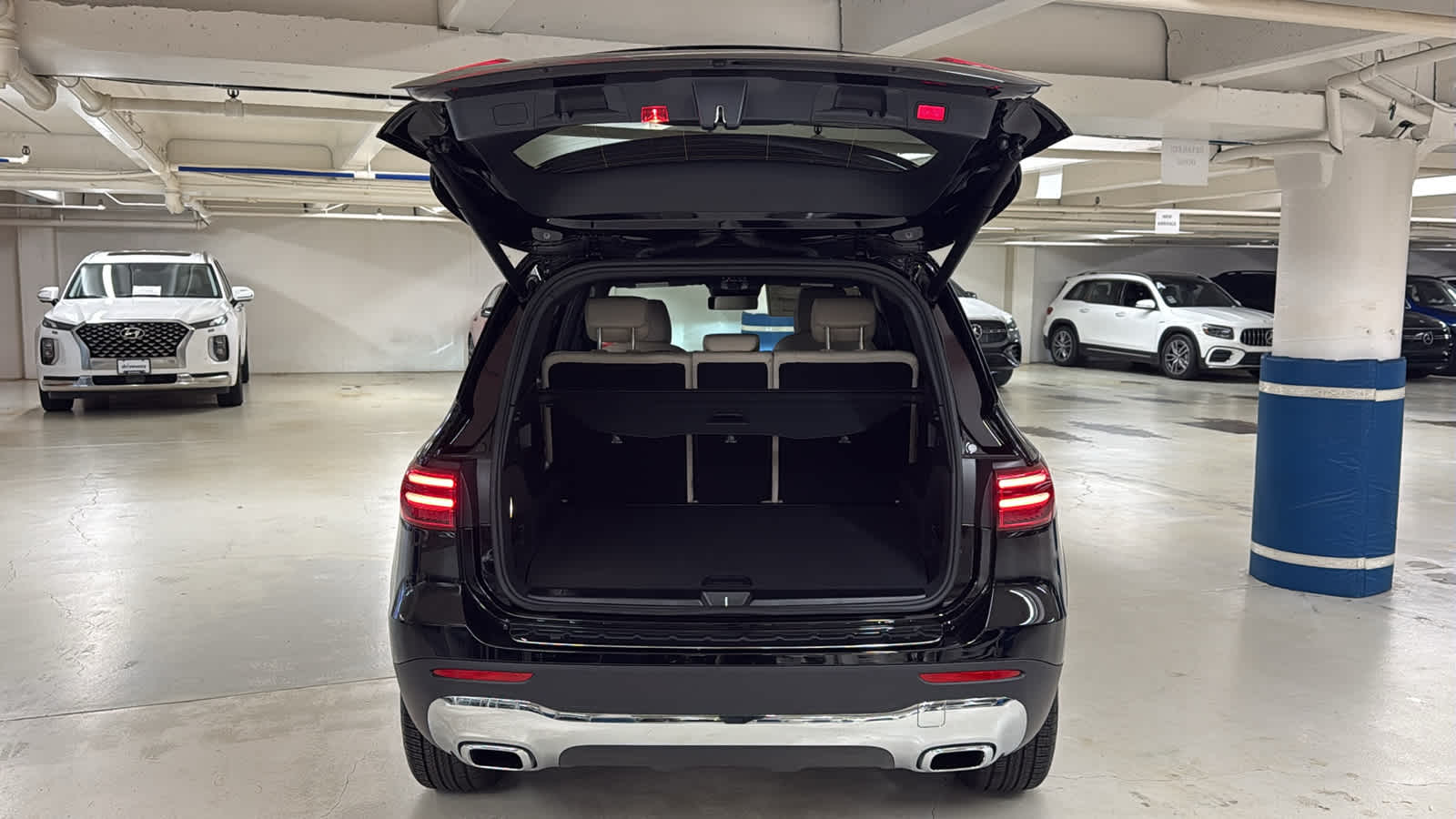 Thumbnail: 2026 Mercedes-Benz GLB - 9