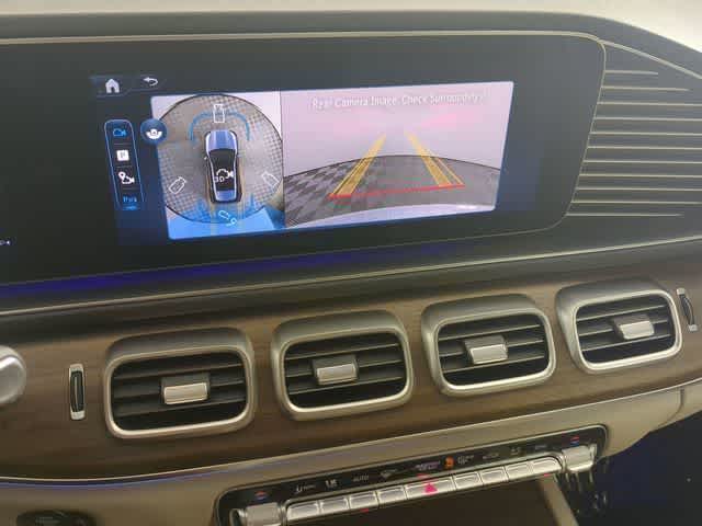 Thumbnail: 2026 Mercedes-Benz GLE - 30