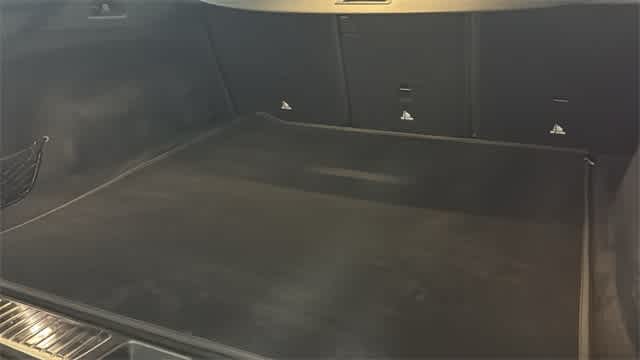 Thumbnail: 2023 Mercedes-Benz EQS - 31