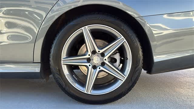 Thumbnail: 2017 Mercedes-Benz E-Class - 12