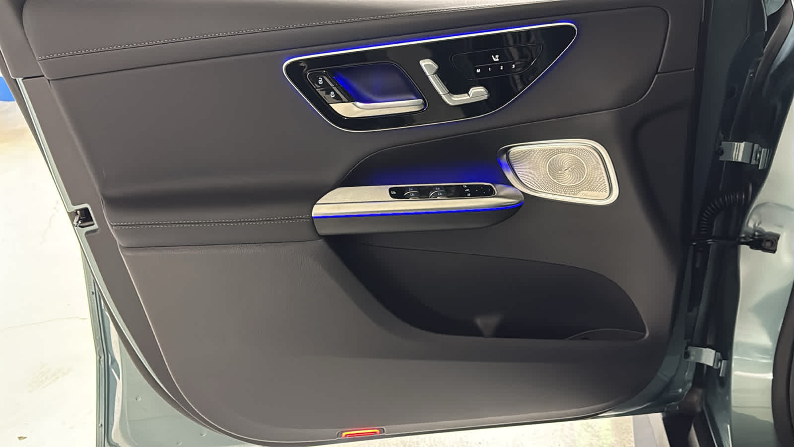 Thumbnail: 2026 Mercedes-Benz GLC - 15