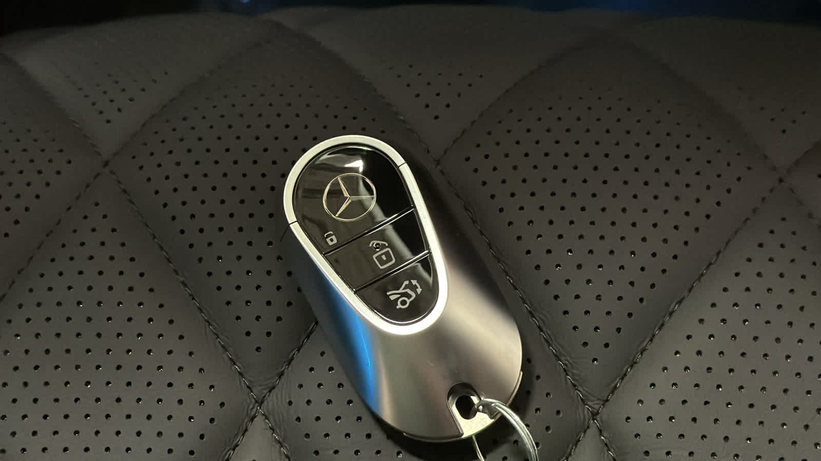 Thumbnail: 2026 Mercedes-Benz S-Class - 38