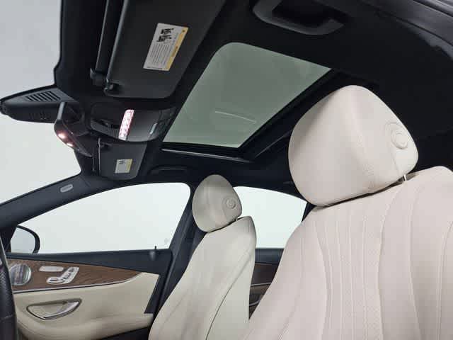 Thumbnail: 2018 Mercedes-Benz E-Class - 19