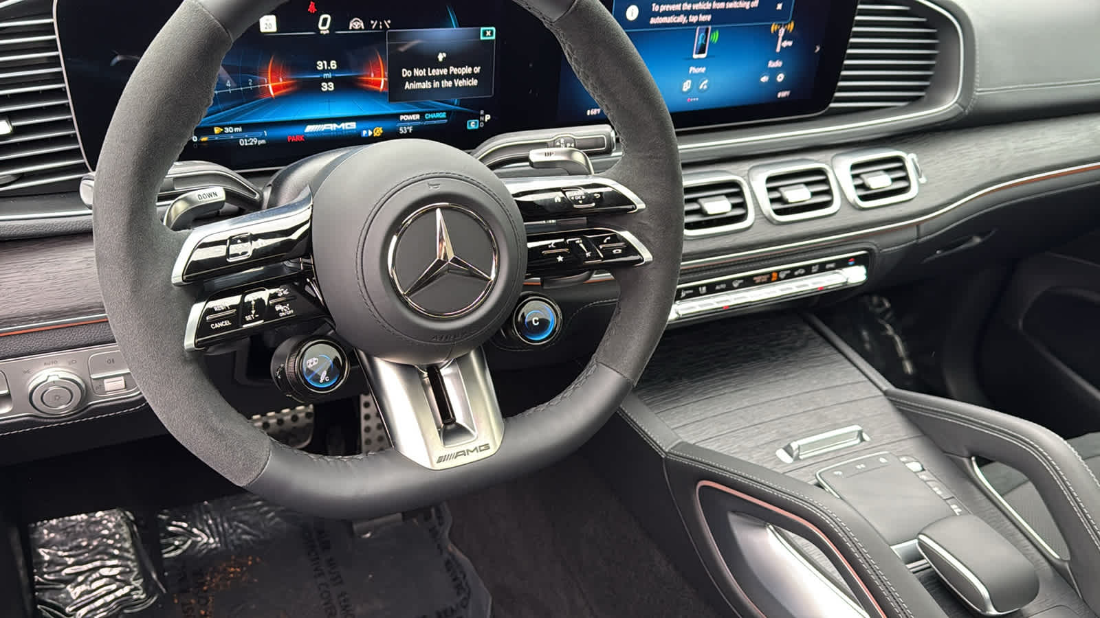 Thumbnail: 2026 Mercedes-Benz GLE - 26