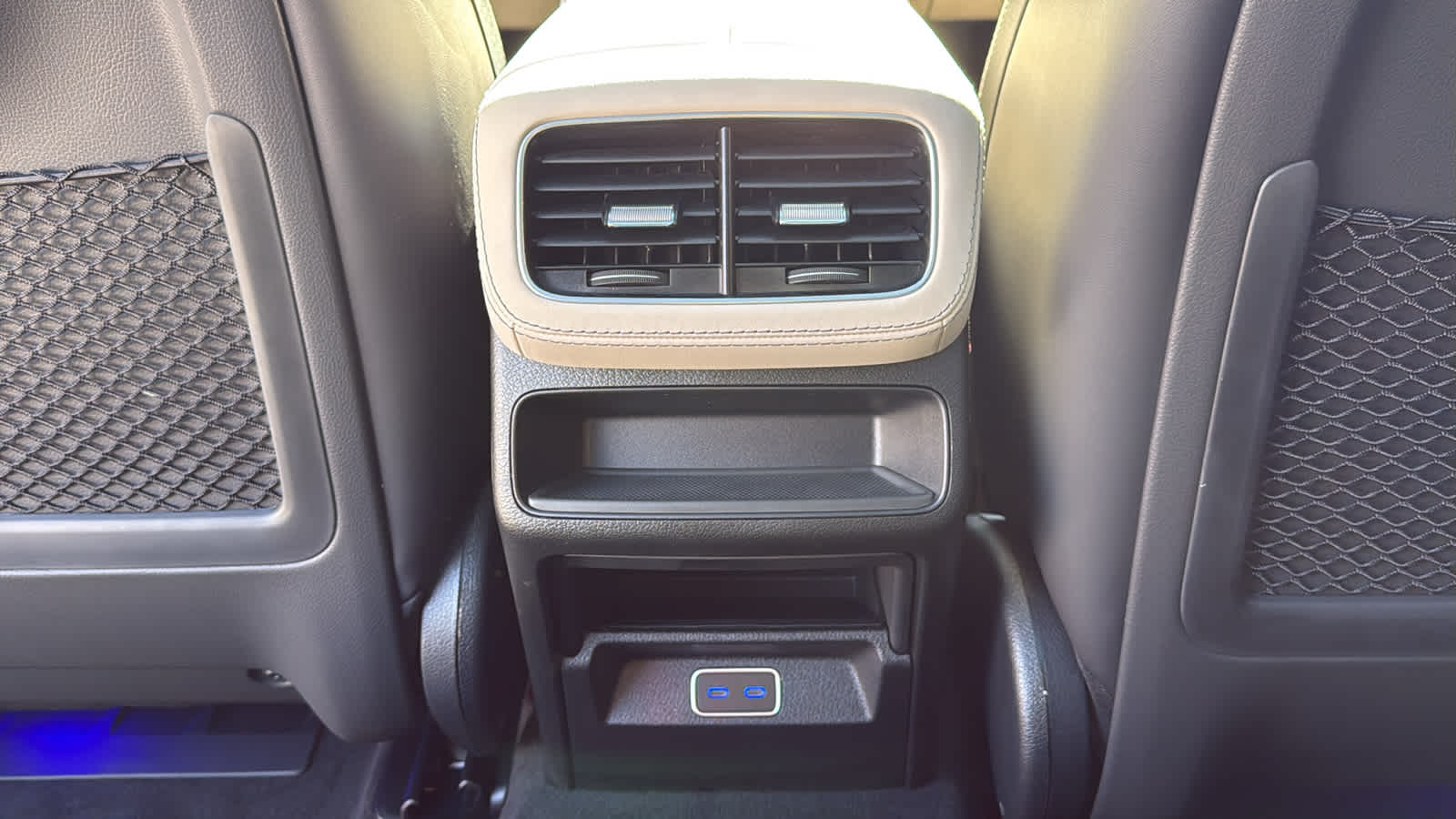 Thumbnail: 2026 Mercedes-Benz GLE - 29